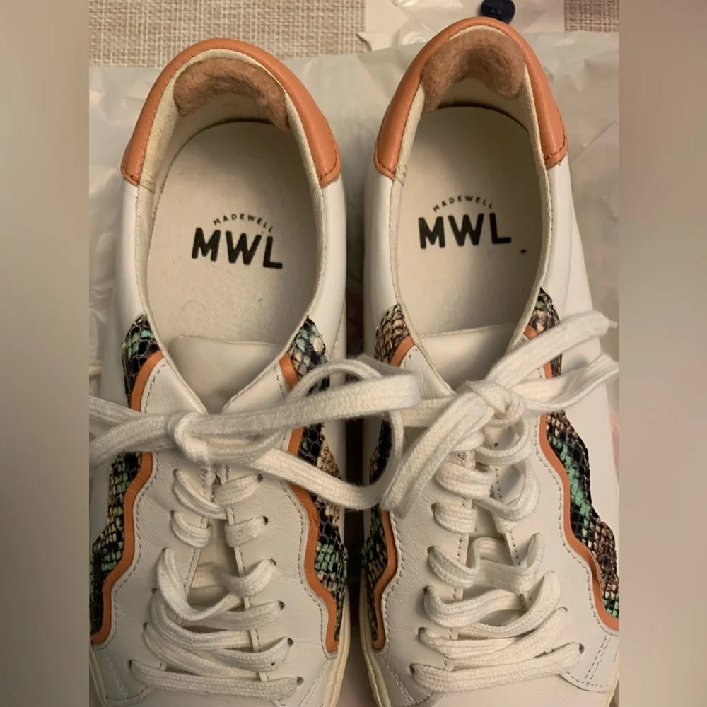 Madewell Sidewalk Low-Top Sneakers - Picture 7 of 8
